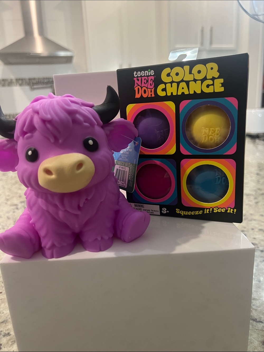 NeeDoh color Change plus Purple highland cow Squeeezy— one low price new w tags
